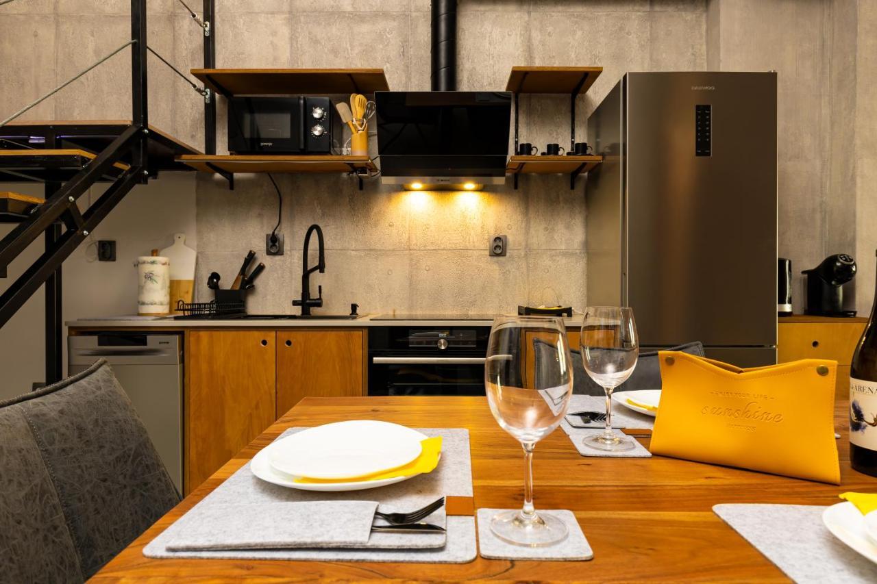 Industrial-Style 2Bd Loft With Parking Spot By Flat Mаnager Apartment Plovdiv Bagian luar foto